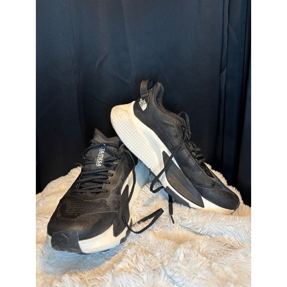 The North Face Altamesa 500 Womens Trail Running Shoes Black White NF0A8DB3 8.5